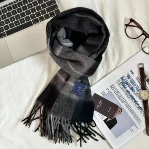 Echarpe homme en laine style British grise