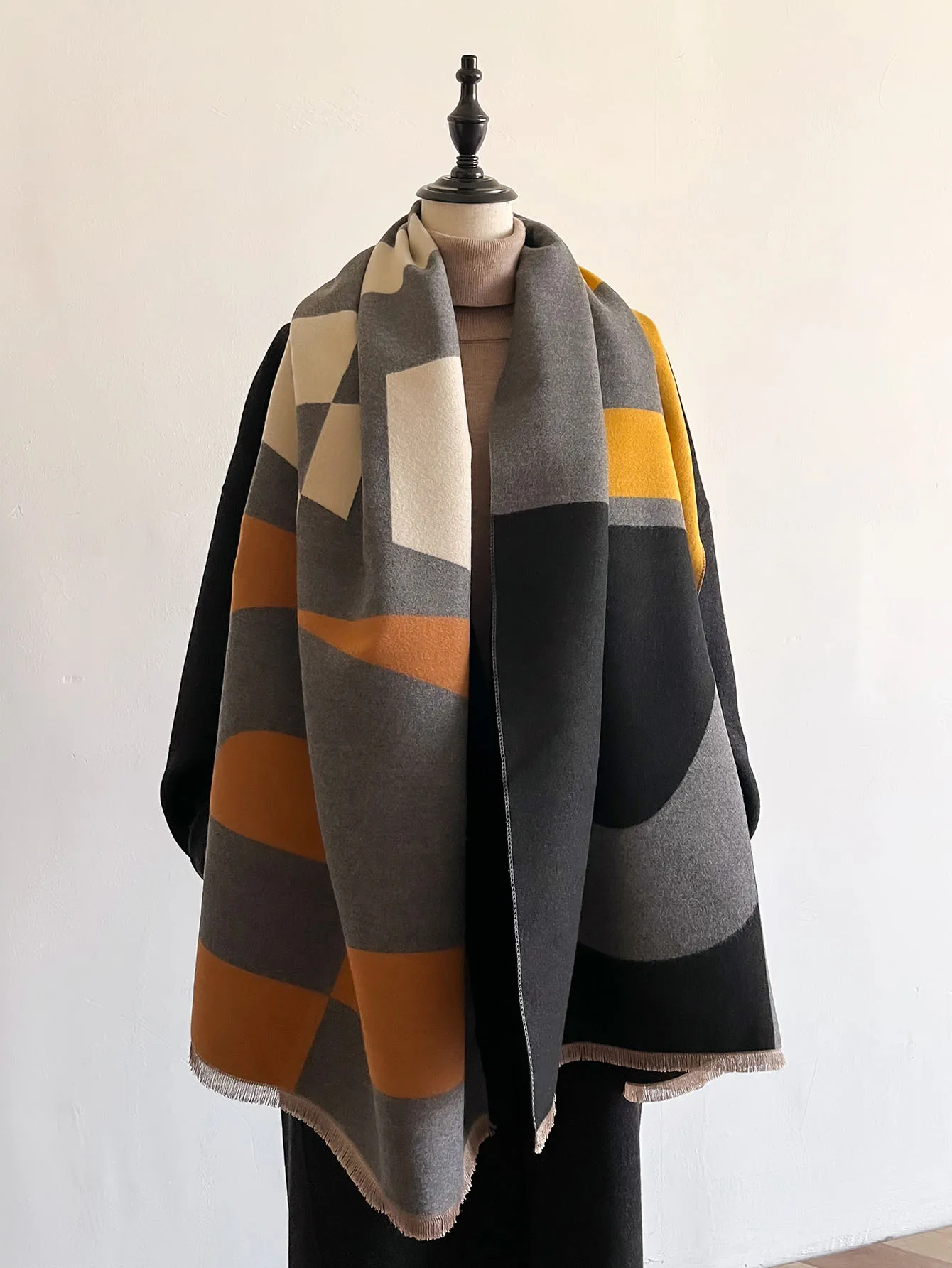 Echarpe élégante femme hiver