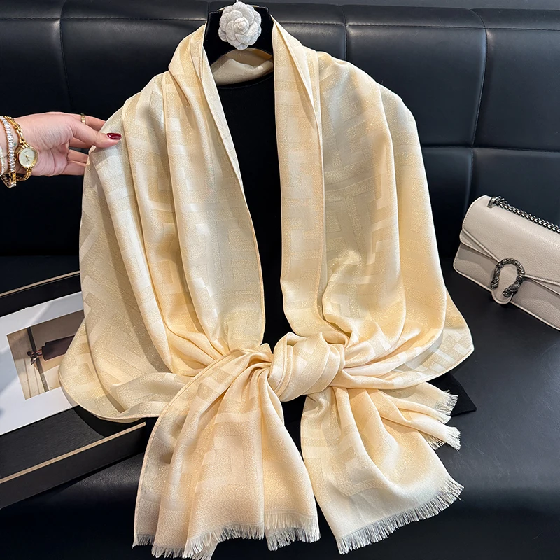 écharpe chic pour femmes