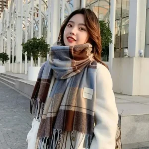 Écharpe femme douce motif écossais – épaisse & tendance